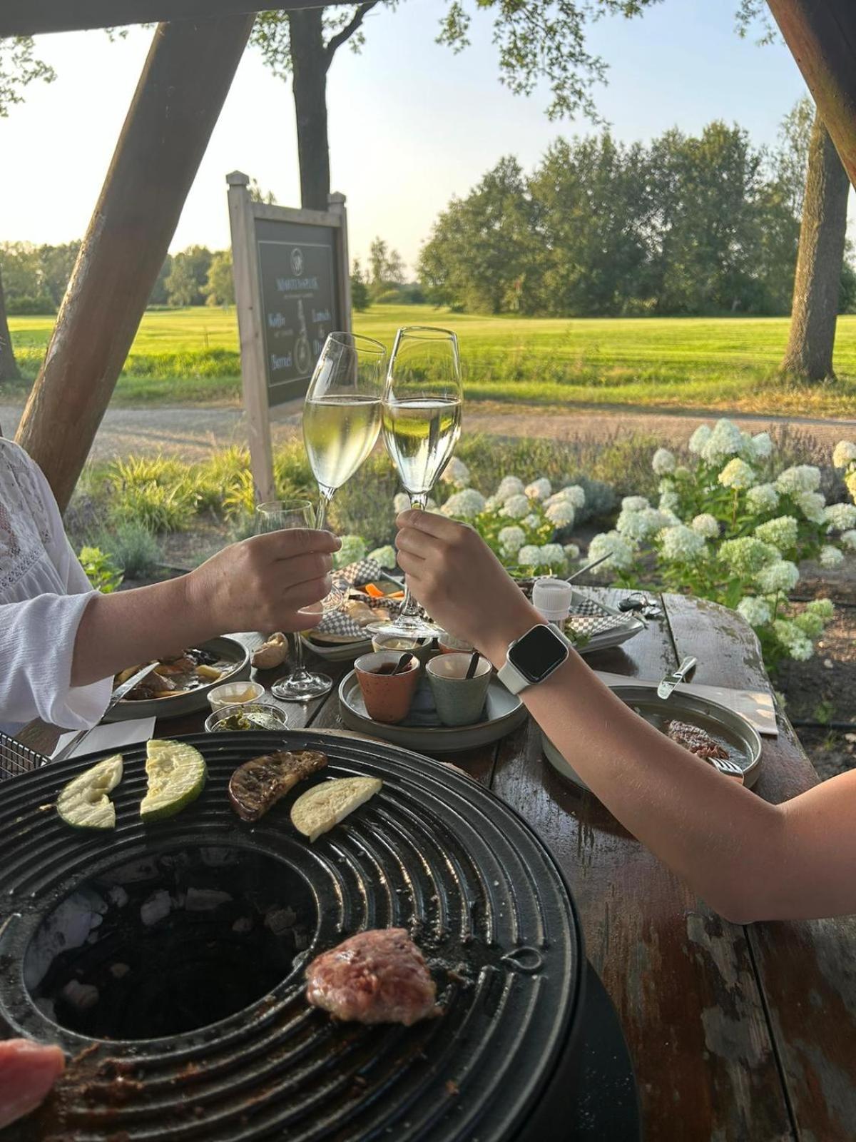 Hotel Martensplek Tiendeveen Екстер'єр фото
